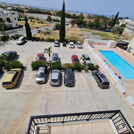 Stunning Views' Apartment With Pool Paphos Luaran gambar